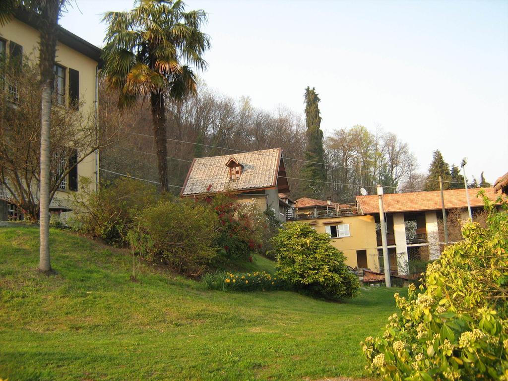 Fattoria Del Pino Bed & Breakfast Orta San Giulio Exterior photo