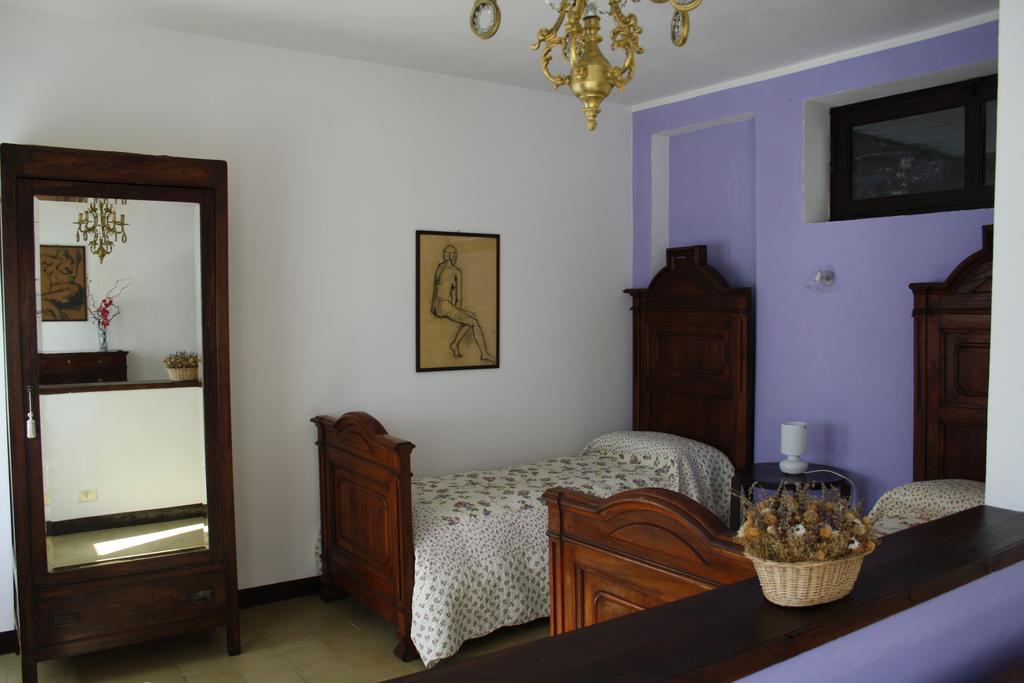 Fattoria Del Pino Bed & Breakfast Orta San Giulio Room photo